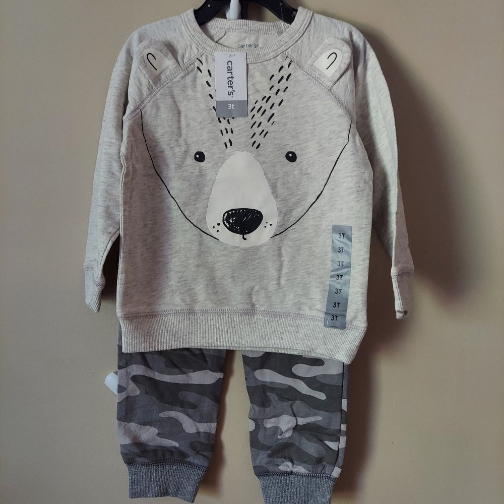 Brand new Carters Long sleeve shirt and pants combo size 3T